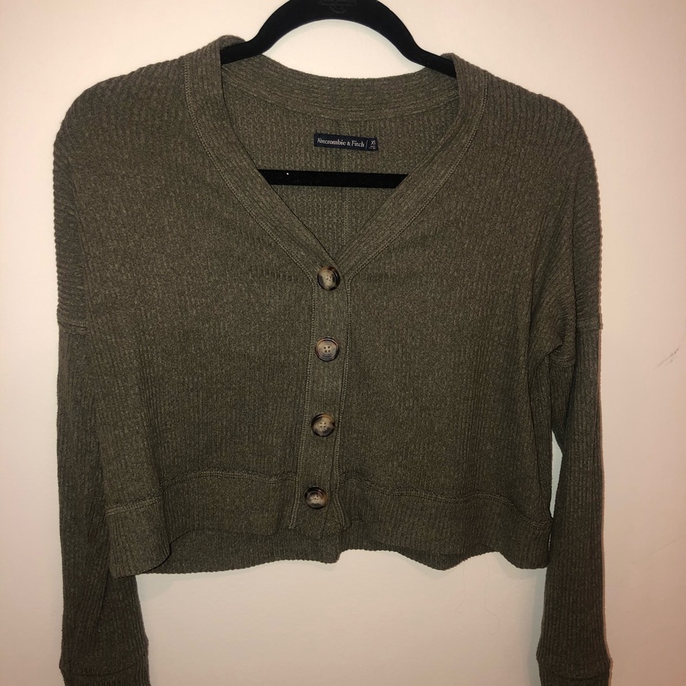 Cropped sweater!!